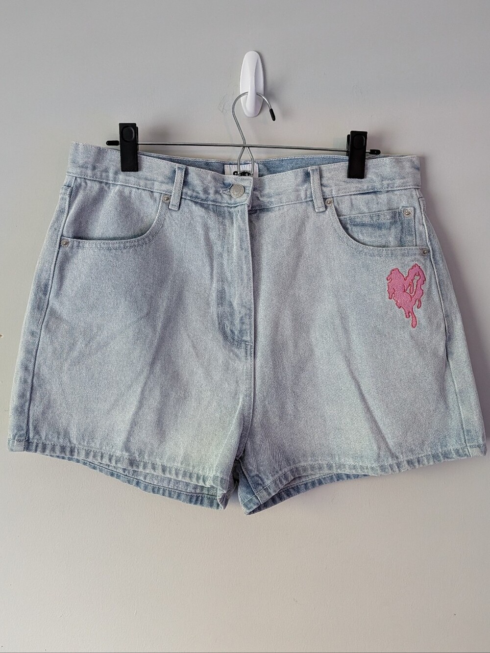 Obey Light Wash Denim Shorts Size 31 Cherub Angel Embroidered High Rise Festival